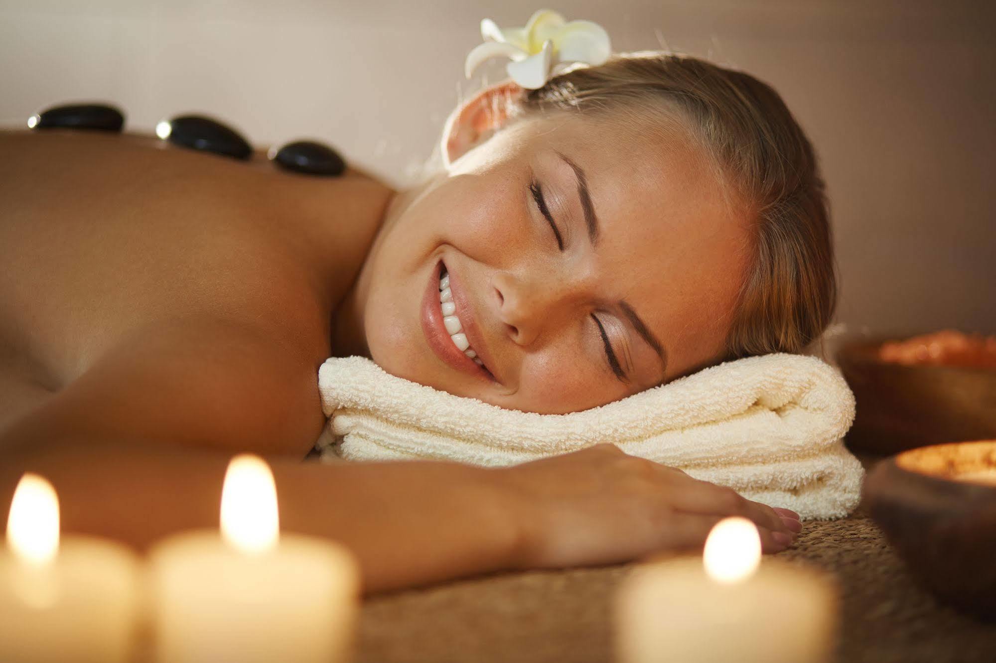 Mango Lagoon Resort & Wellness Spa Палм Коув Екстериор снимка